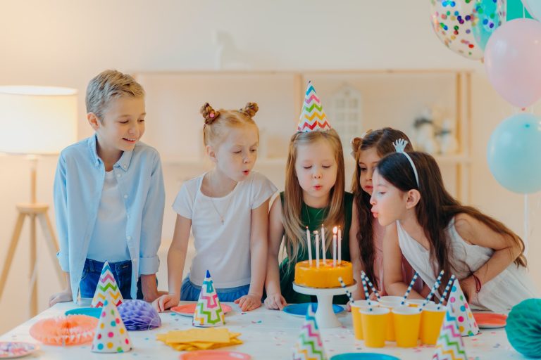 10 idées originales pour une fête d'anniversaire d'enfant à thème